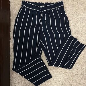 ✨3/$10✨Striped Navy and White Women’s Pants